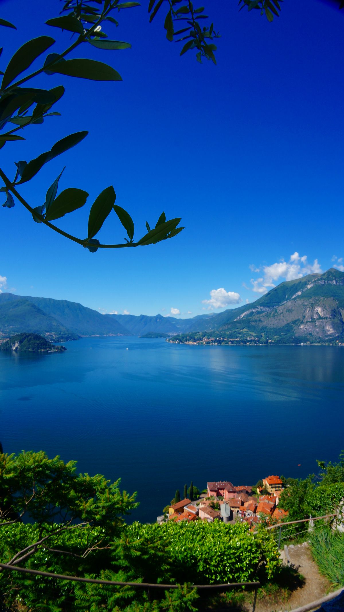 lake como - varenna