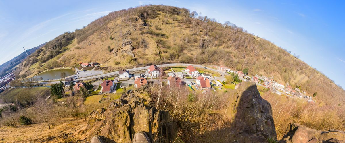 Alpha 5000 Kie 16-50mm - F13 - 16mm - 1/60 - ISO100 Pannorama du village de Fond de Foret Trooz (Liège) belgique