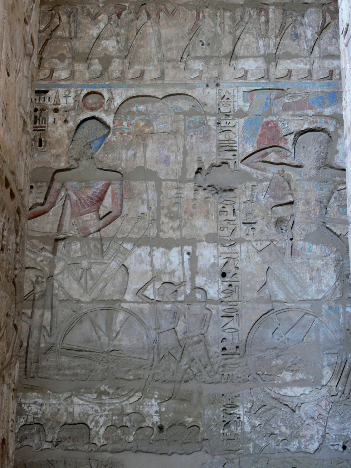 Medinet_Habu