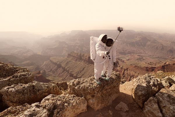 ©Julien Mauve "Greetings from Mars"